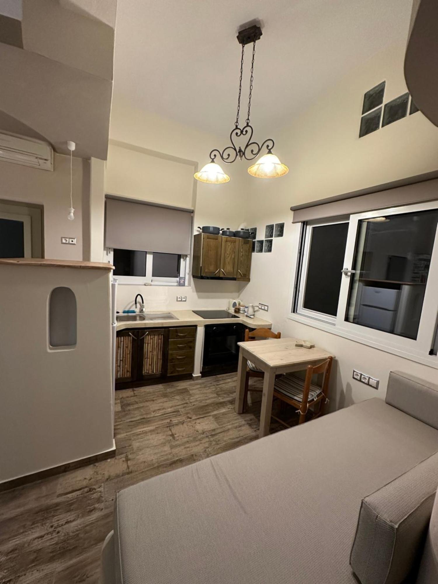Afrodite Hotel Tinos Exterior photo