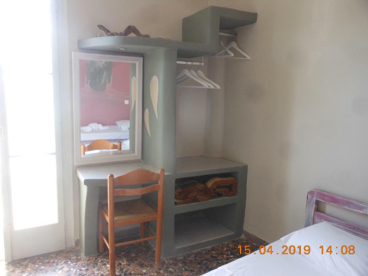 Afrodite Hotel Tinos Exterior photo